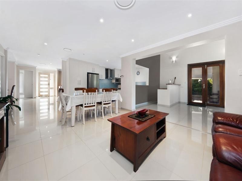 4 Karangi Place, Illawong NSW 2234