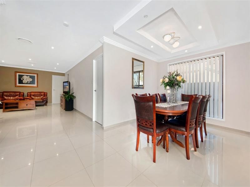 4 Karangi Place, Illawong NSW 2234