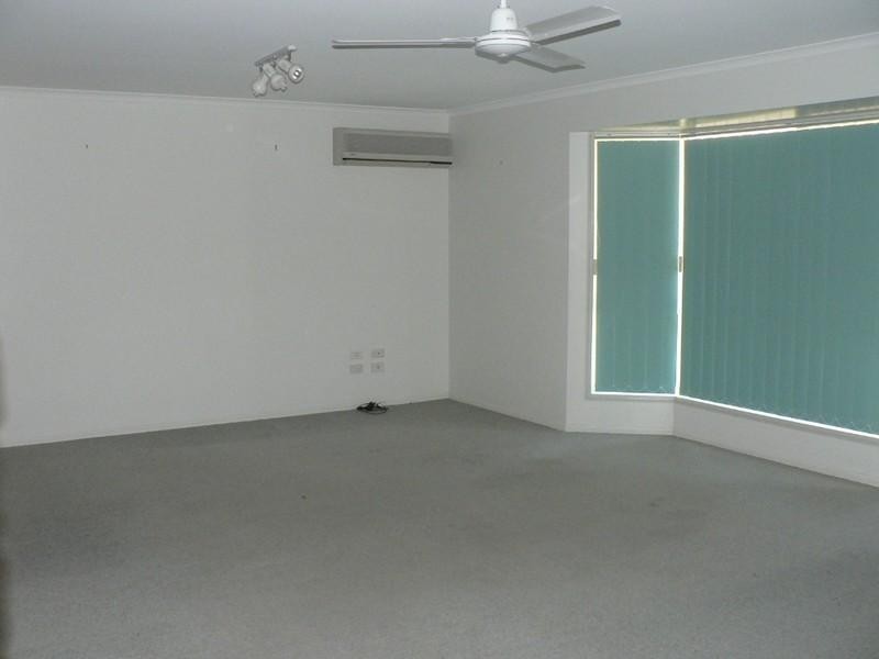 30 Lomandra Street, Boyne Island QLD 4680