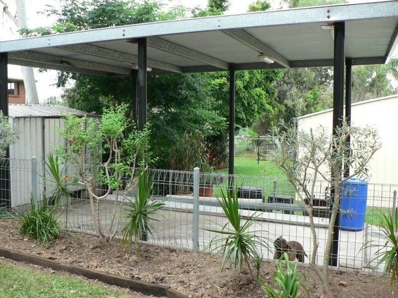 12 Hayes Avenue, Boyne Island QLD 4680