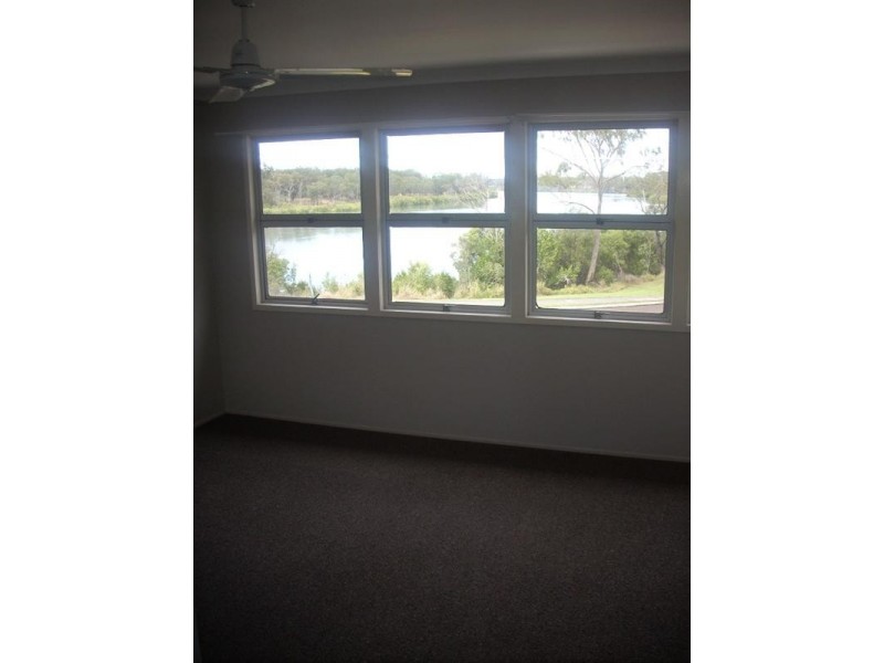 9 Tarcoola Drive, Boyne Island QLD 4680