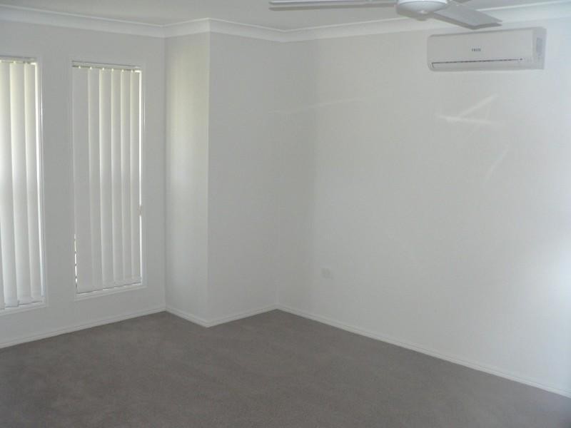 54 Bauhinia Street, Boyne Island QLD 4680