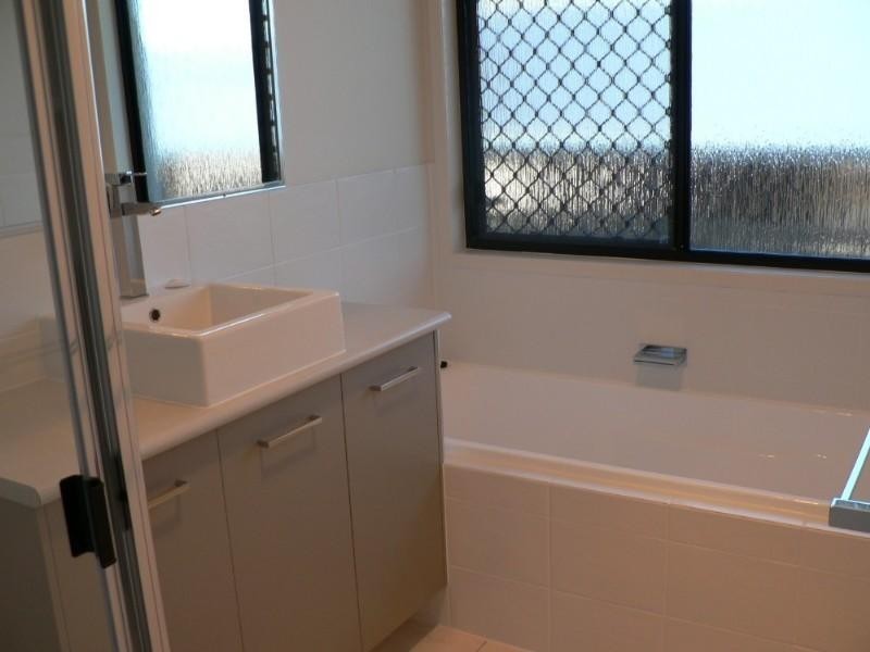 Boyne Island QLD 4680