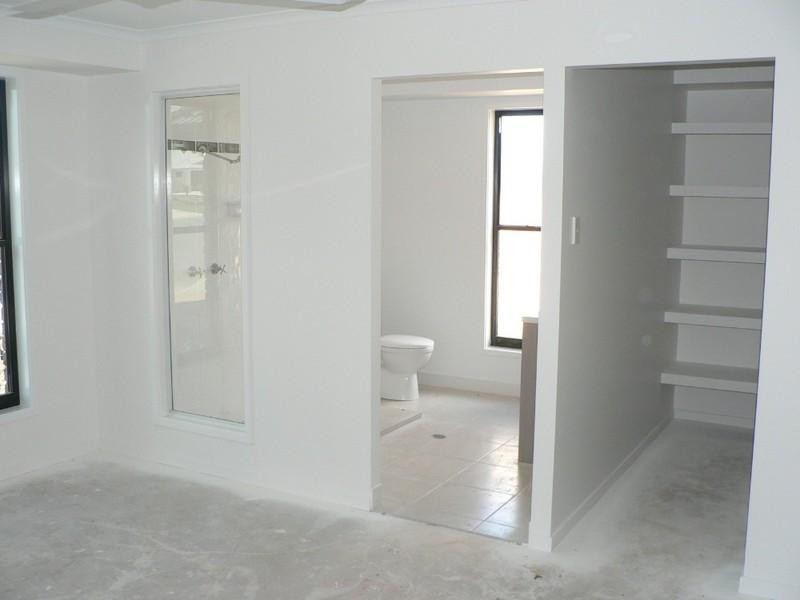 Boyne Island QLD 4680