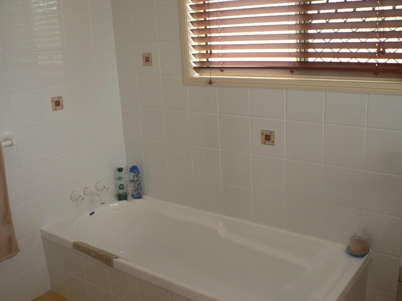 Boyne Island QLD 4680