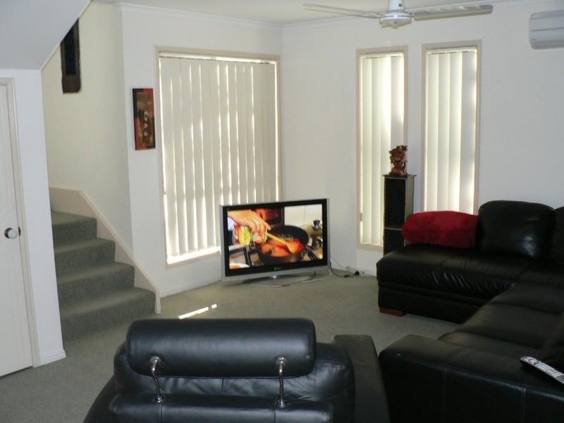 1/2 Hampton Drive, Tannum Sands QLD 4680