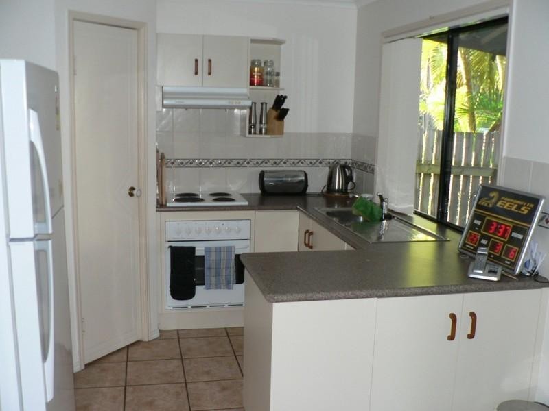 1/2 Hampton Drive, Tannum Sands QLD 4680