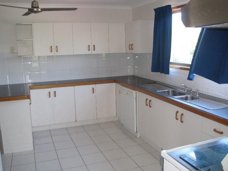 29 Tarcoola Drive, Boyne Island QLD 4680