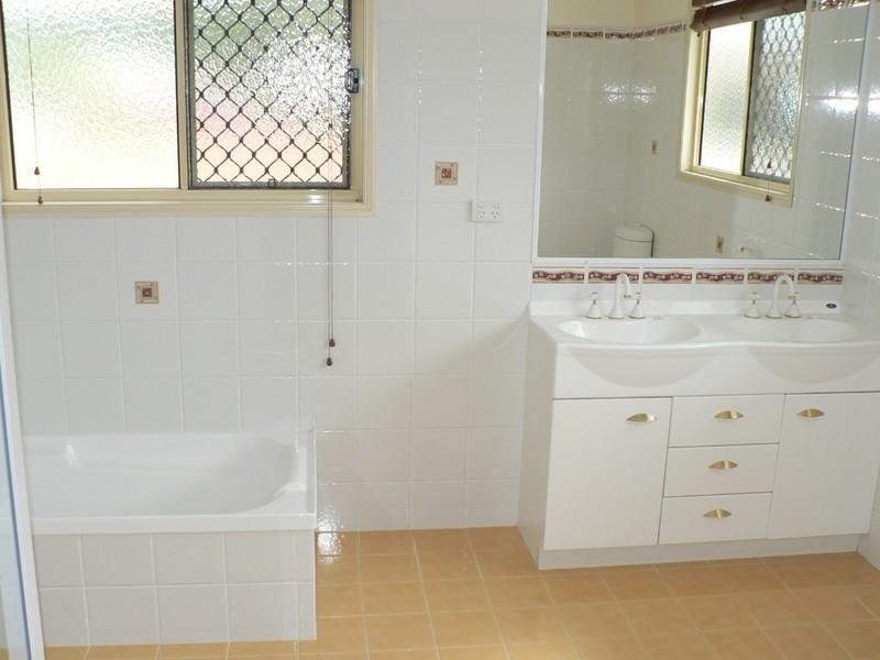 Boyne Island QLD 4680