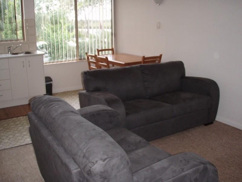 5/4 Arthur Street, Boyne Island QLD 4680