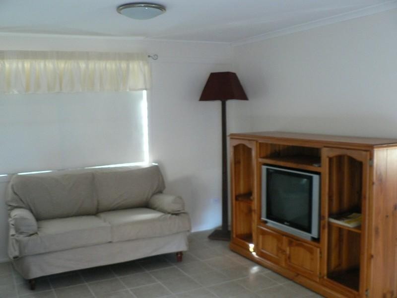 87 Booth Avenue, Tannum Sands QLD 4680