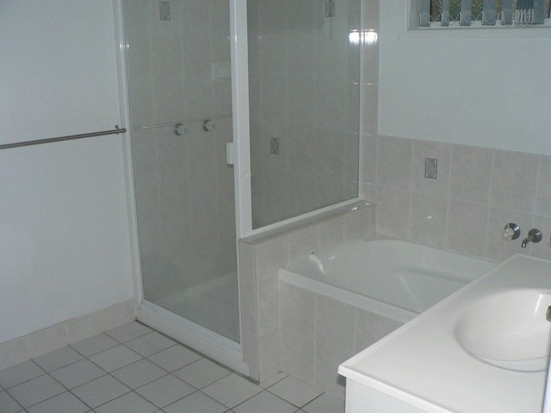 Boyne Island QLD 4680