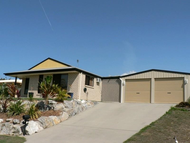 11 Lomandra Street, Boyne Island QLD 4680