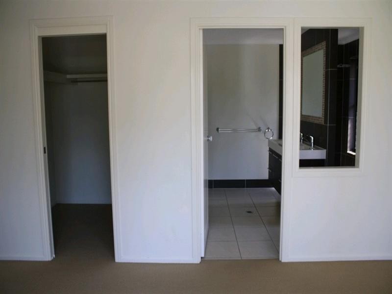 6 Riverside Drive, Tannum Sands QLD 4680