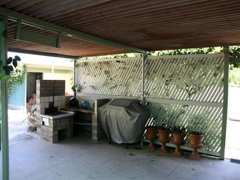 93 Booth Avenue, Tannum Sands QLD 4680