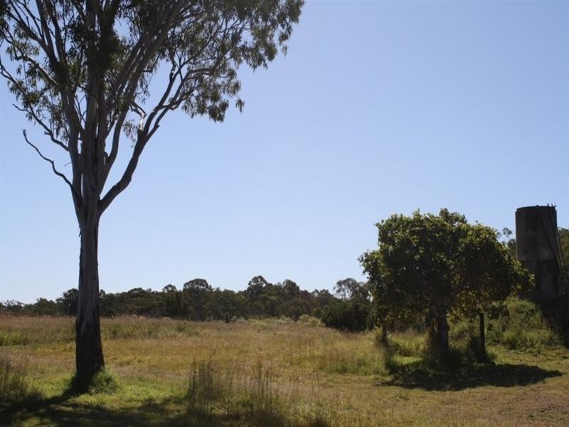 100 Handley Drive, Boyne Island QLD 4680