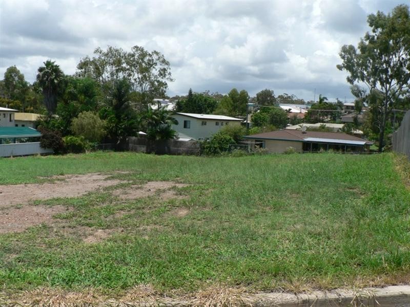 3/ Crest Avenue, Boyne Island QLD 4680