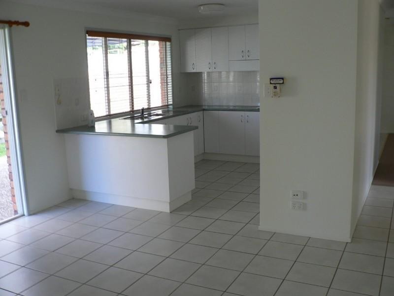 31 Geoffrey Thomas Drive, Tannum Sands QLD 4680
