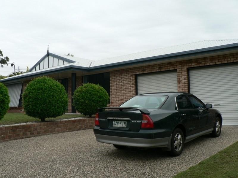 6 Kenneth Court, New Auckland QLD 4680