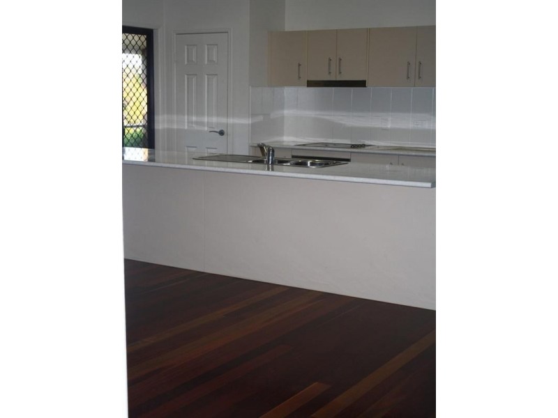 17 Davina Street, Boyne Island QLD 4680