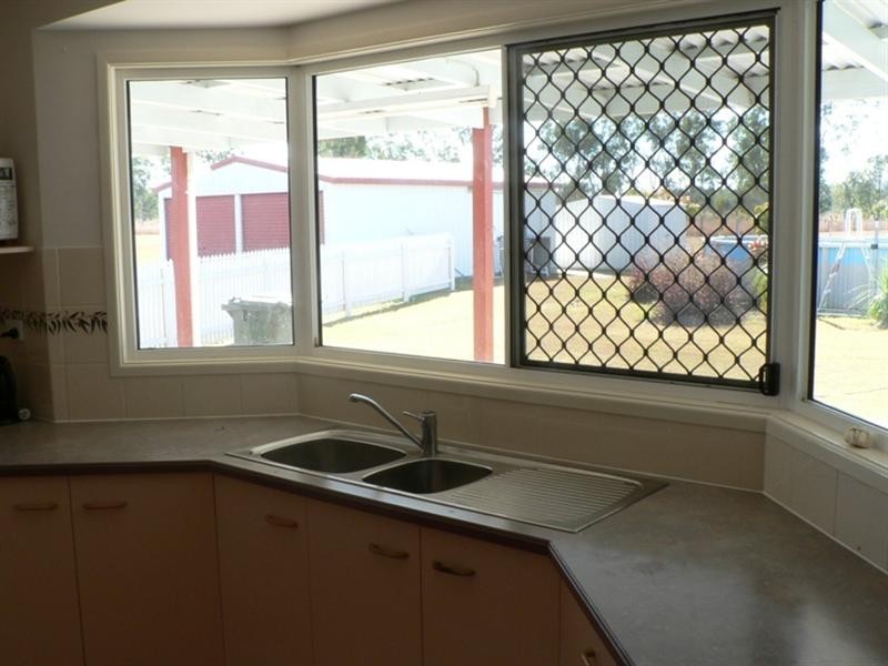 38 Koorawatha Drive, Bororen QLD 4678