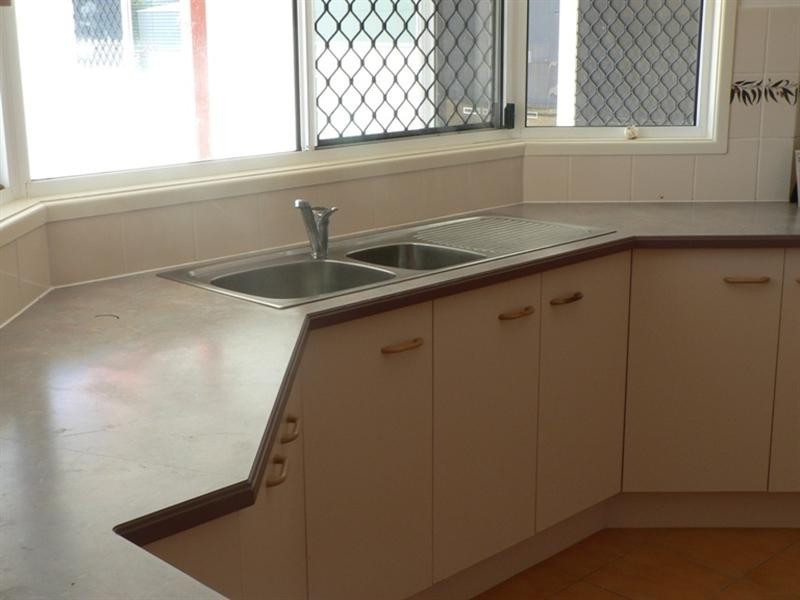 38 Koorawatha Drive, Bororen QLD 4678