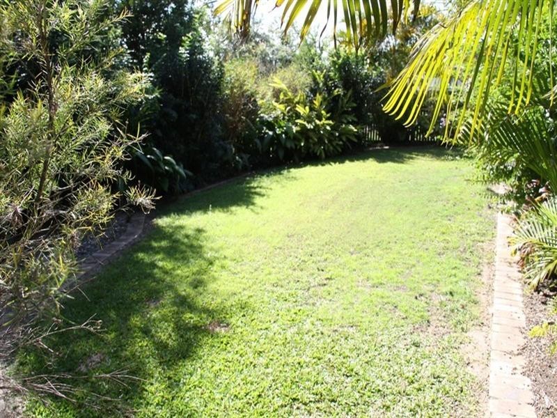 60 Booth Avenue, Tannum Sands QLD 4680