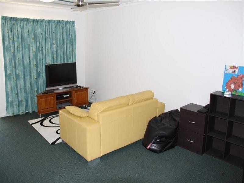 2/61 Langdon Street, Tannum Sands QLD 4680