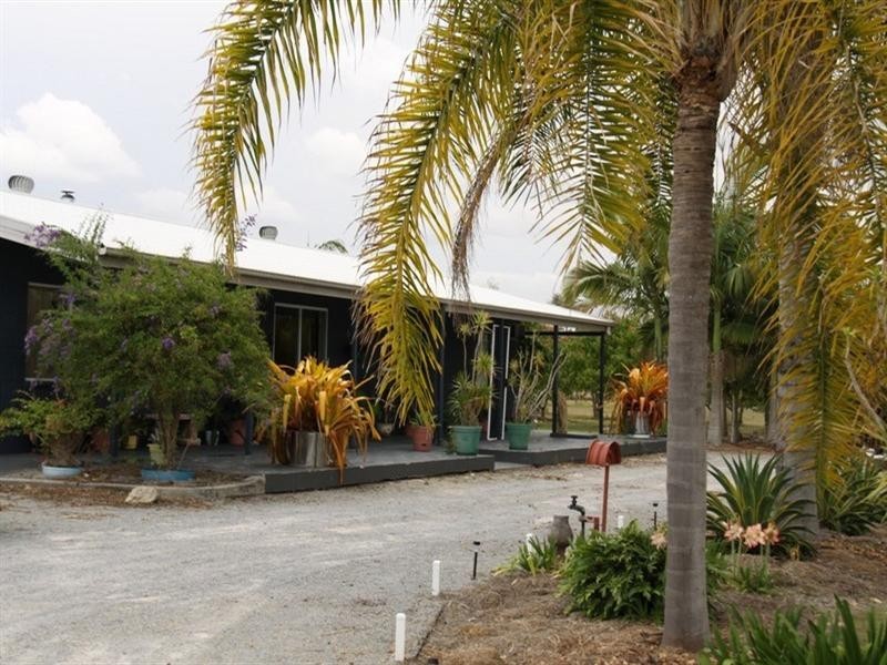 68 Koorawatha Drive, Bororen QLD 4678