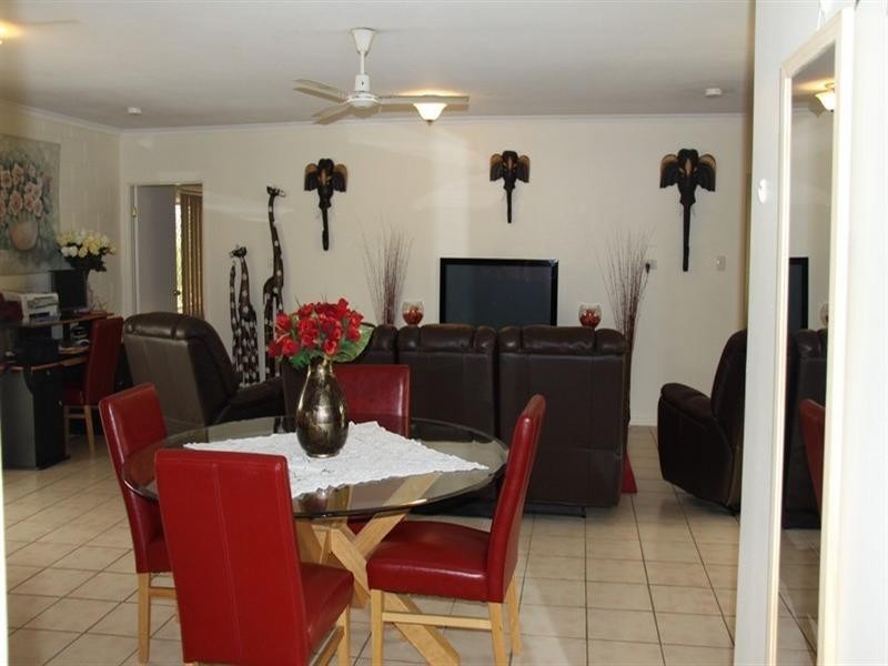 68 Koorawatha Drive, Bororen QLD 4678