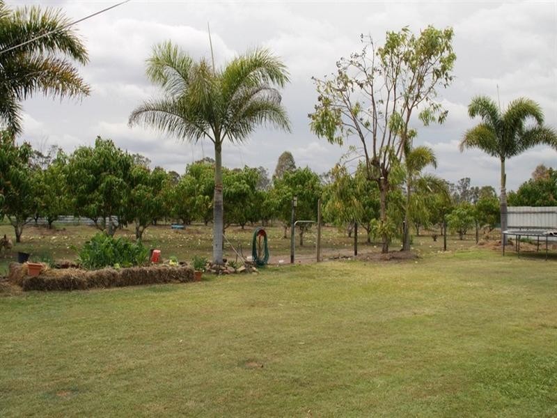 68 Koorawatha Drive, Bororen QLD 4678
