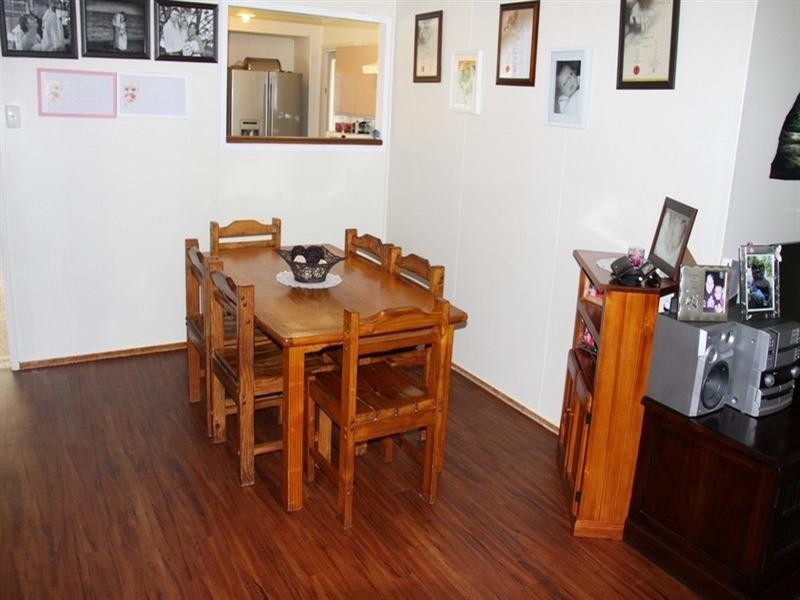 17 Hayes Avenue, Boyne Island QLD 4680