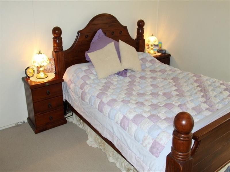 17 Hayes Avenue, Boyne Island QLD 4680