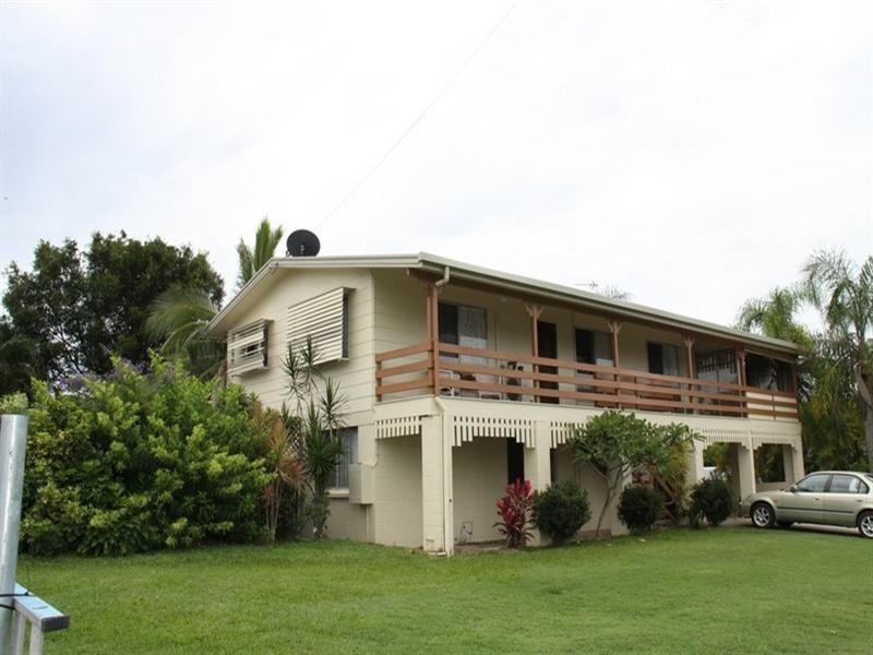 25 Alexander Street, Boyne Island QLD 4680