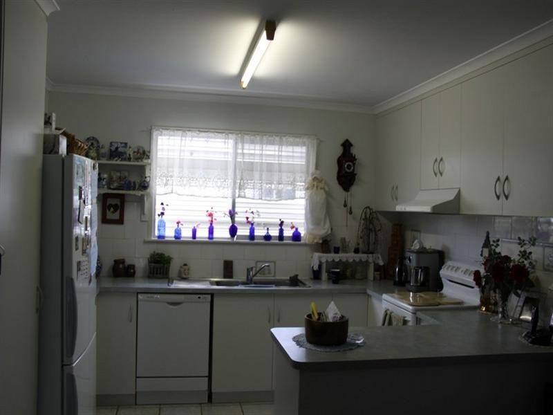 25 Alexander Street, Boyne Island QLD 4680