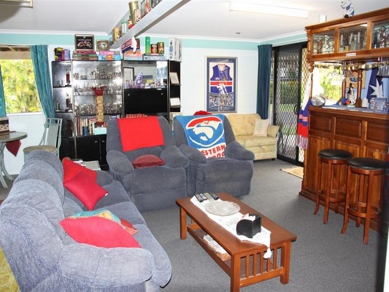 25 Alexander Street, Boyne Island QLD 4680