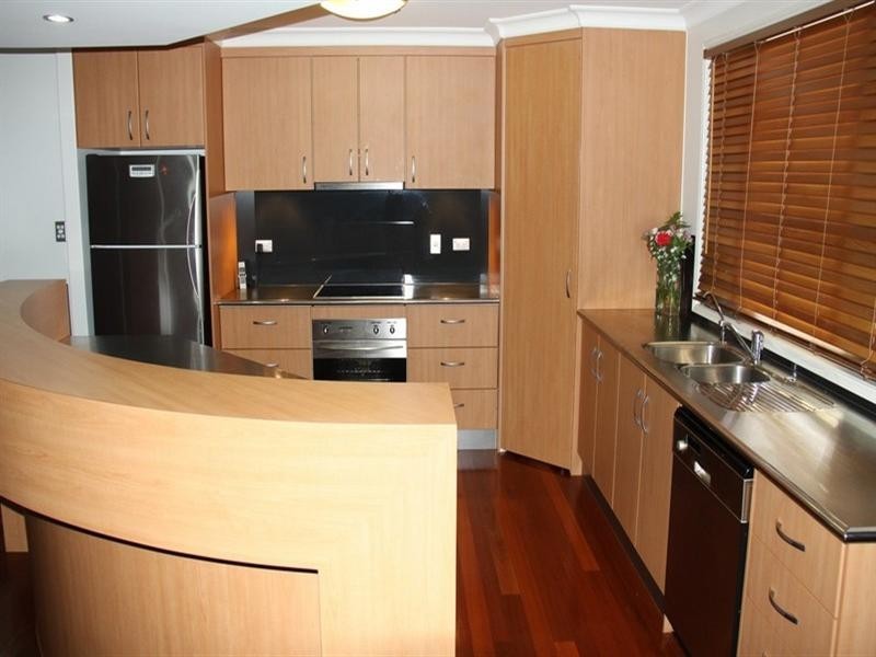 42 Malpas Street, Boyne Island QLD 4680