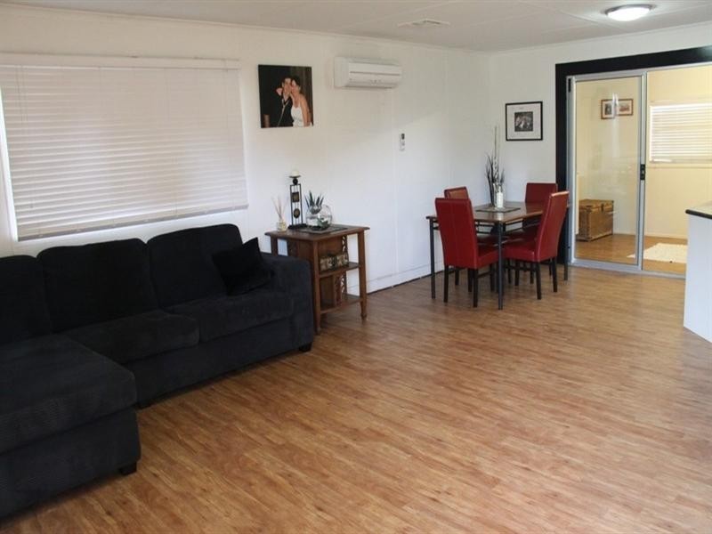 17 Alexander Street, Boyne Island QLD 4680