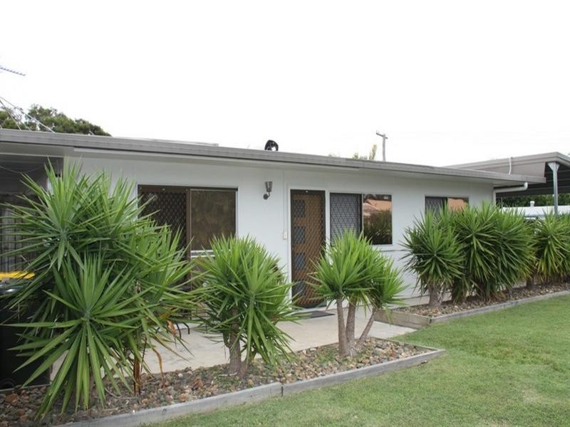 17 Alexander Street, Boyne Island QLD 4680