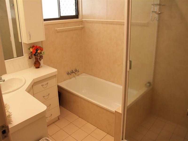 10 Intrepid Street, Clinton QLD 4680