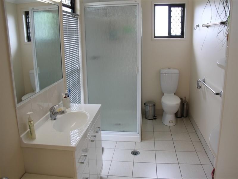 10 Intrepid Street, Clinton QLD 4680