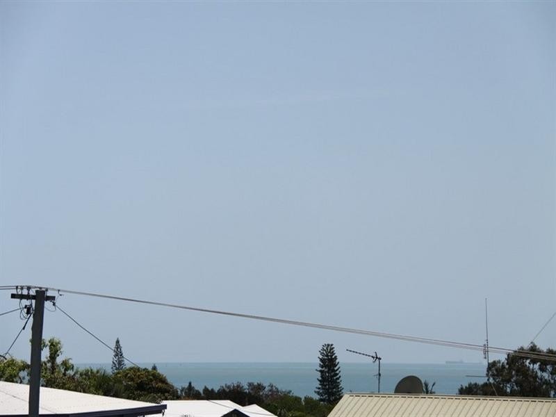 2 Salmon Street, Tannum Sands QLD 4680