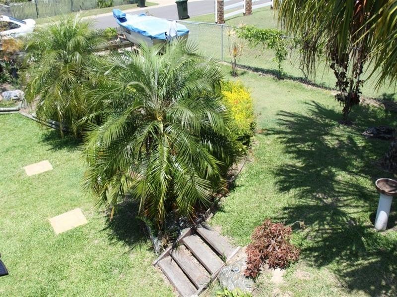 2 Salmon Street, Tannum Sands QLD 4680