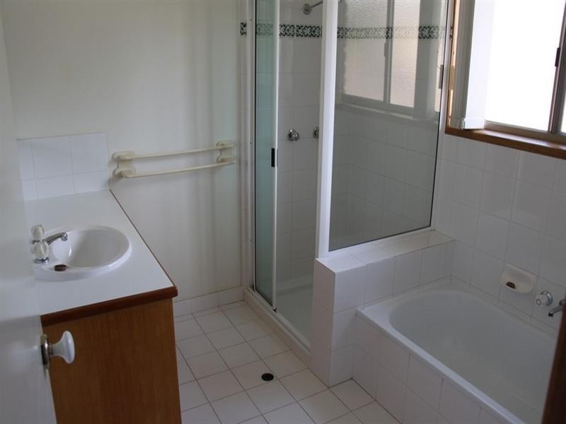 43 Amaroo Street, Boyne Island QLD 4680