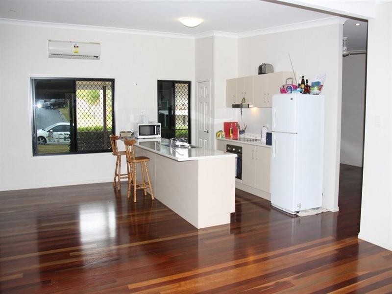 17 Davina Street, Boyne Island QLD 4680