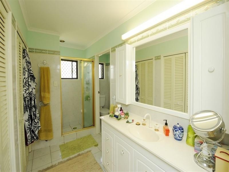 225 Gladstone Benaraby Road, Wurdong Heights QLD 4680