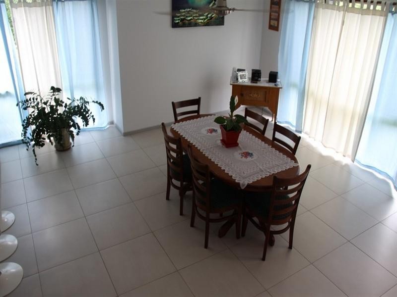 6 Helena Court, Boyne Island QLD 4680