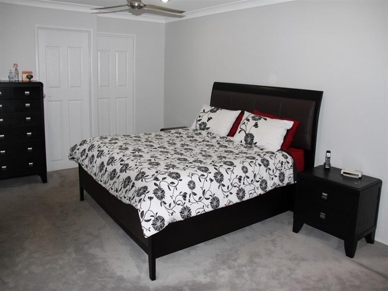 6 Helena Court, Boyne Island QLD 4680