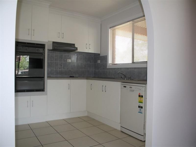 2 Chauvel Court, Boyne Island QLD 4680