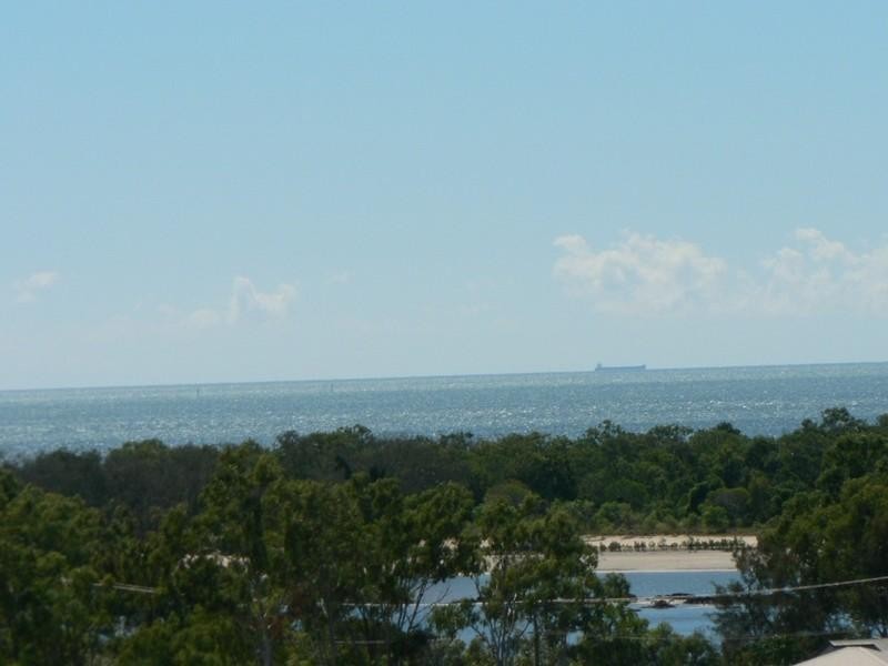 10 Jenny Lind Court, Boyne Island QLD 4680